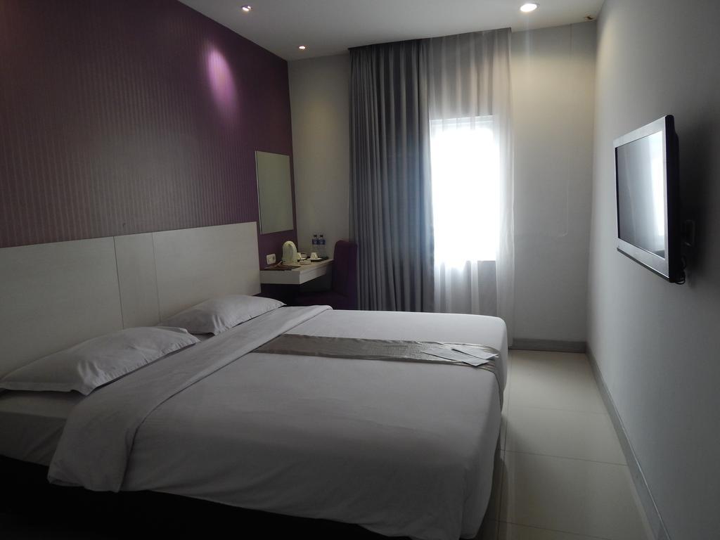 Hotel Vio Surapati Bandung Extérieur photo