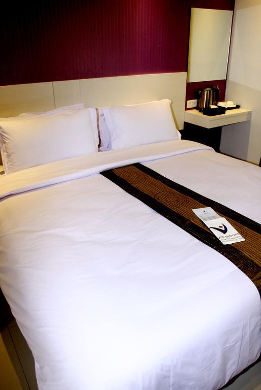 Hotel Vio Surapati Bandung Extérieur photo