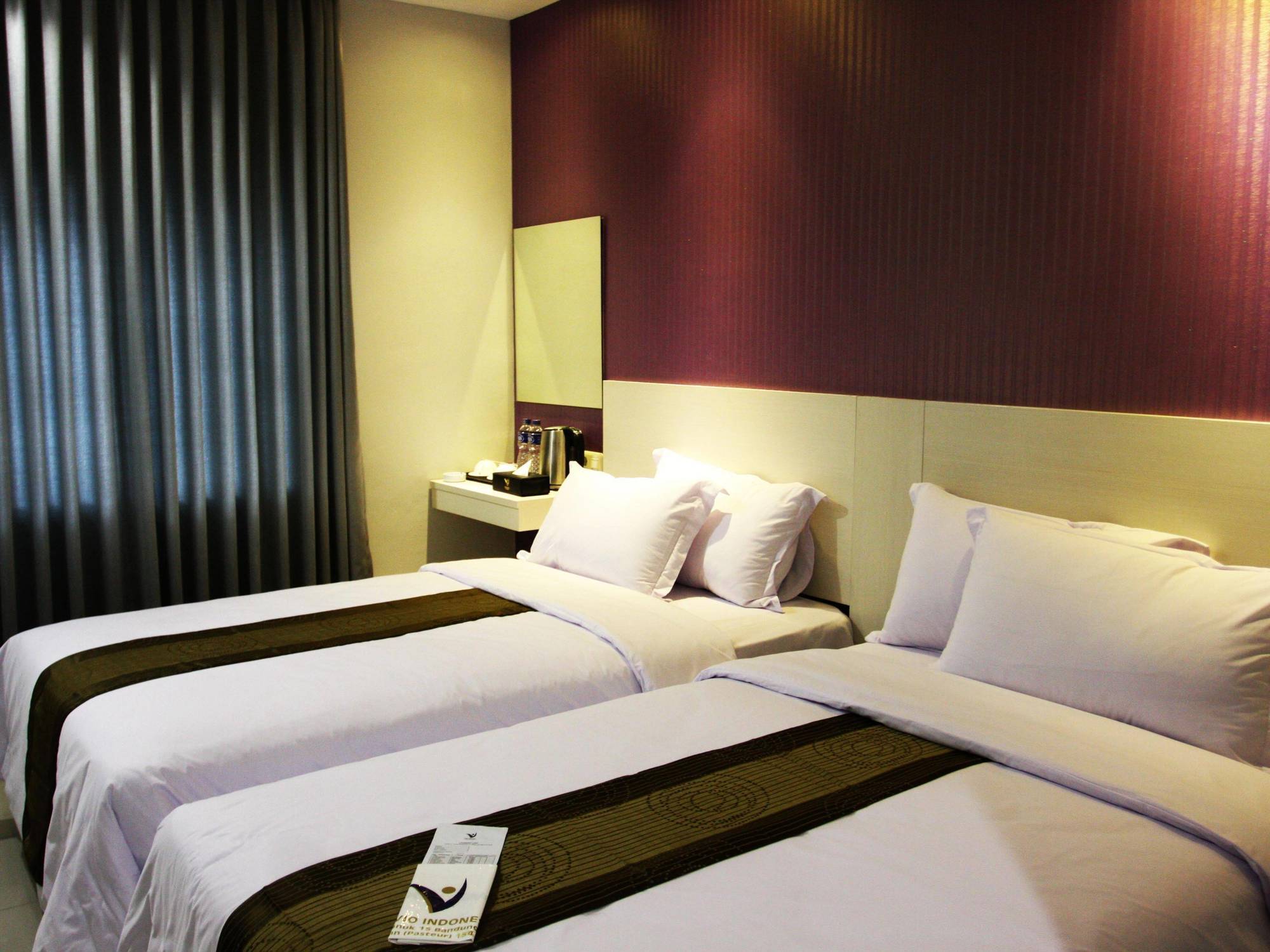 Hotel Vio Surapati Bandung Extérieur photo
