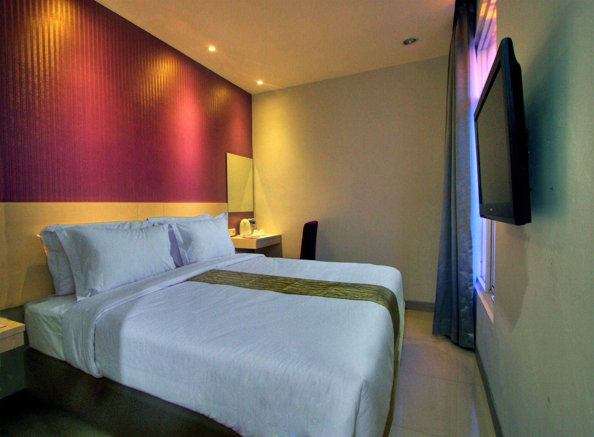 Hotel Vio Surapati Bandung Extérieur photo